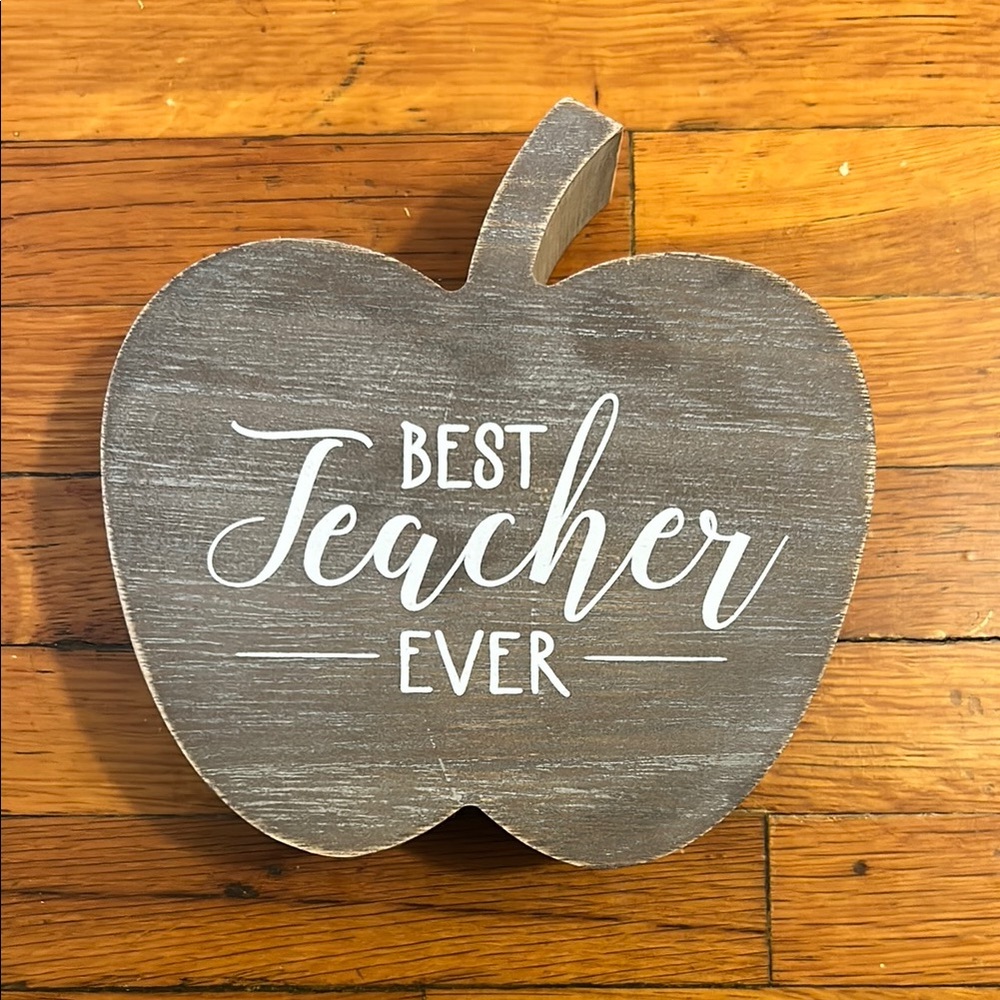 Gray Wooden Apple Decor - Best Teacher Ever